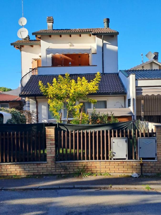 Charming House In Marina Di Ravenna With Fenced Garden Villa Luaran gambar